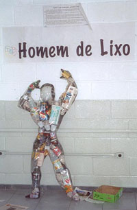 Trabalho dos anunos do Colégio Almeida Jr, Itu, 2002